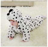 Pyjama animaux bébé chien allongé